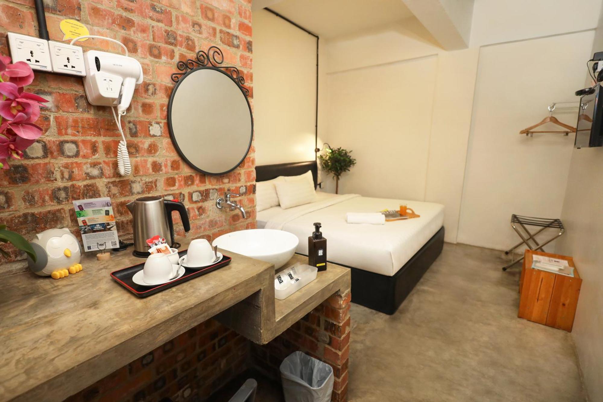 18 Boutique Hotel 2*