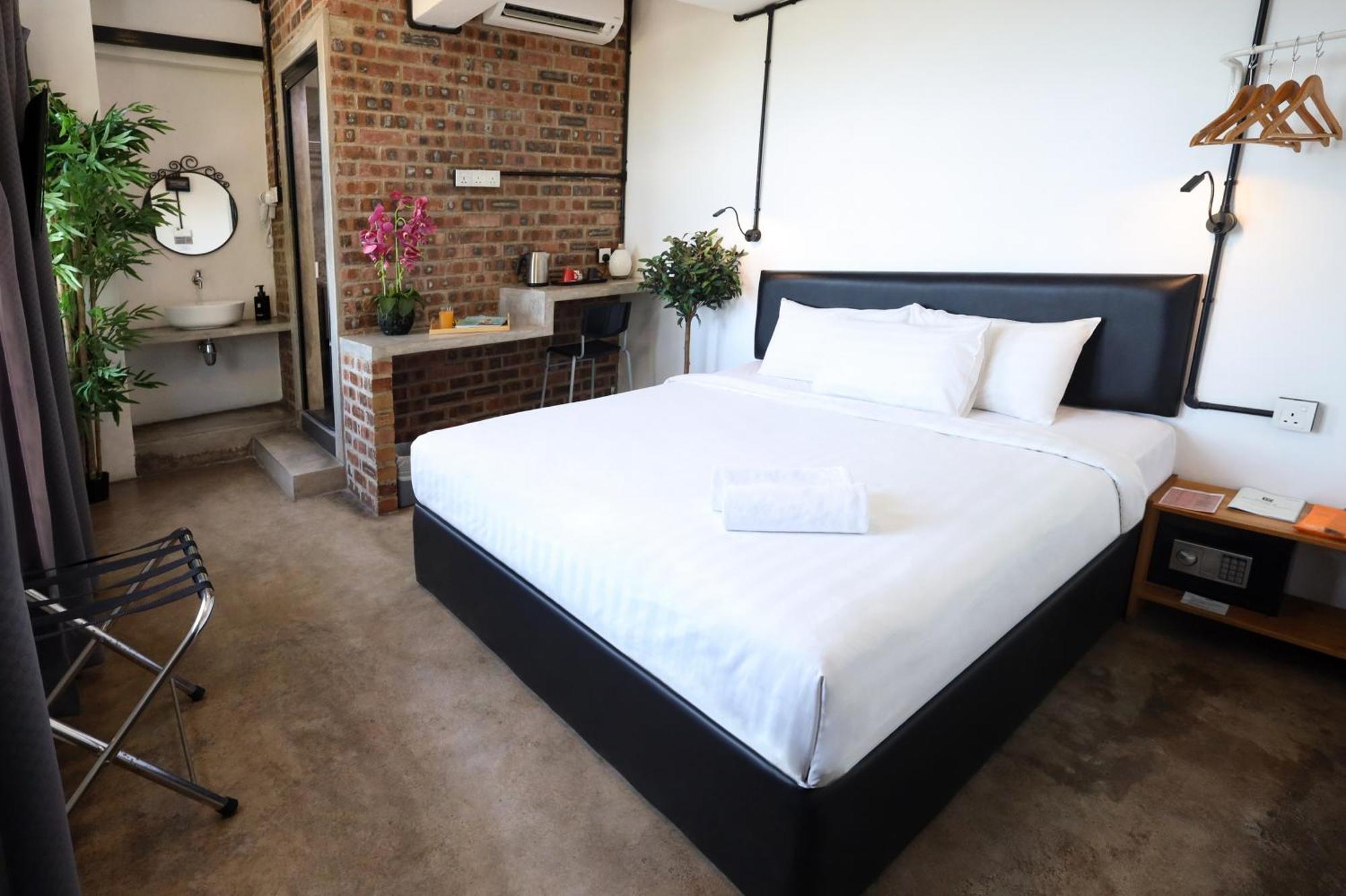 18 Boutique Hotel